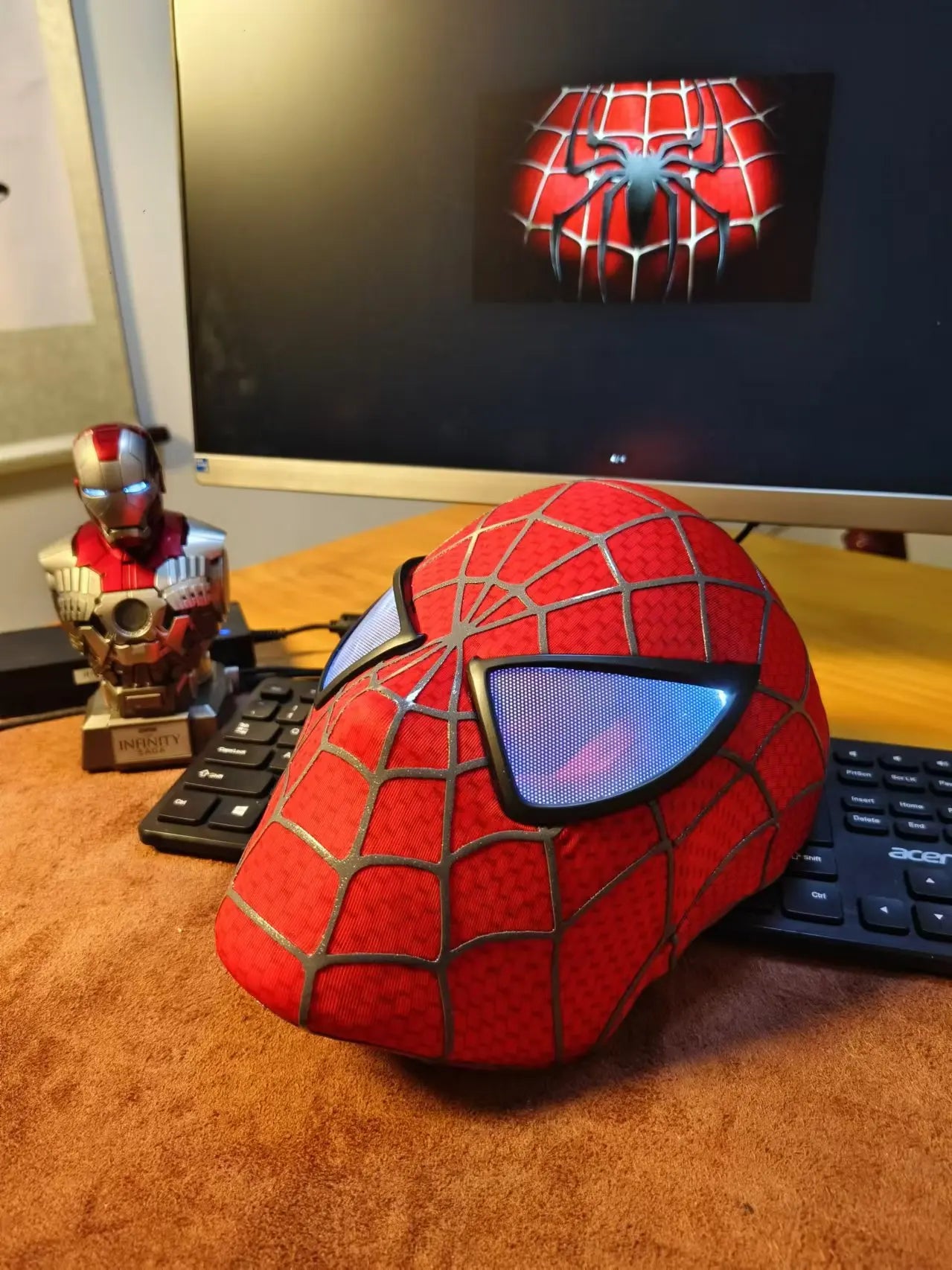 1:1 Tobey Spider-Man Venom Helmet Mask - Image 9